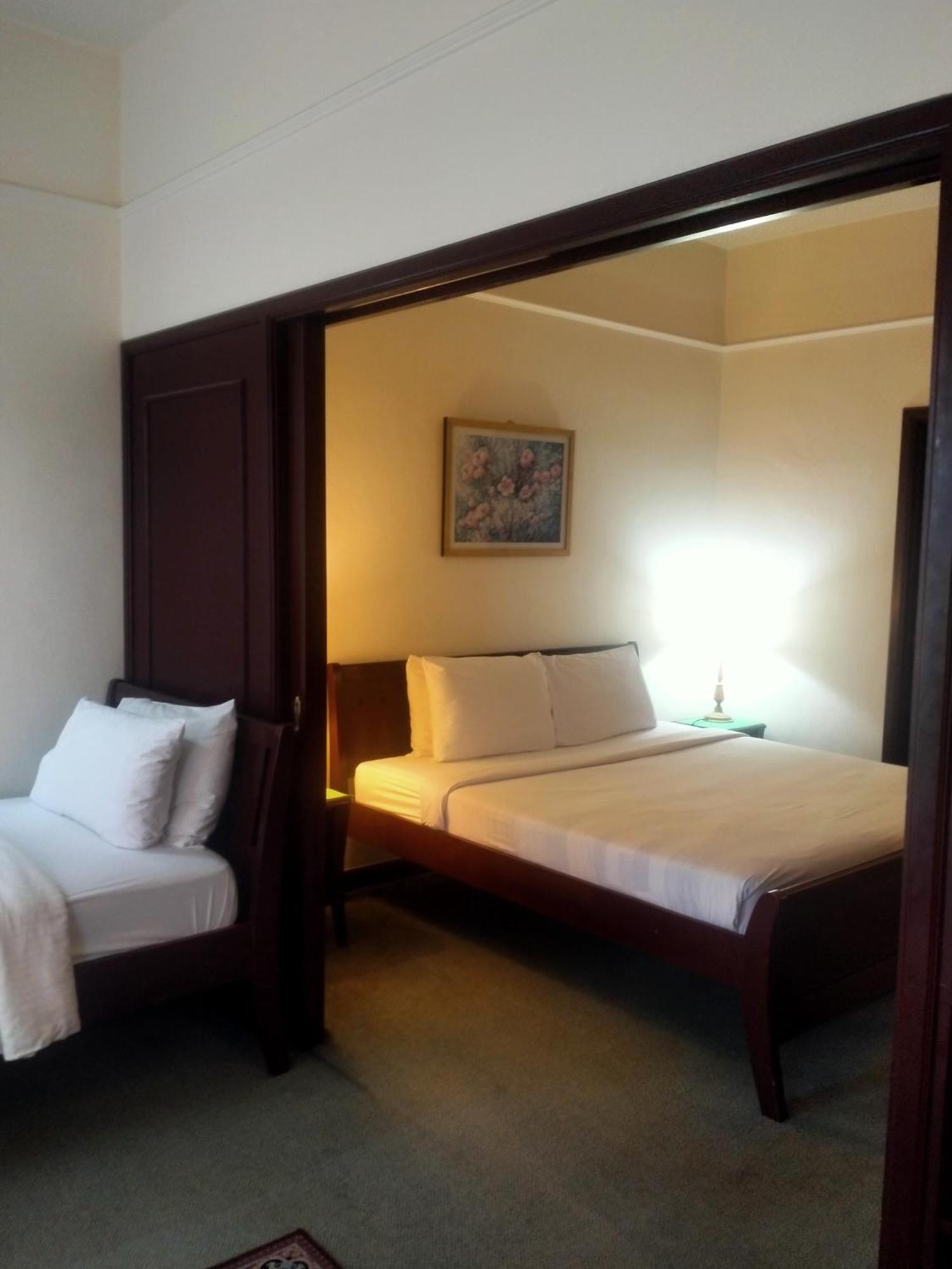 Apartemen Plaza Service At Times Square