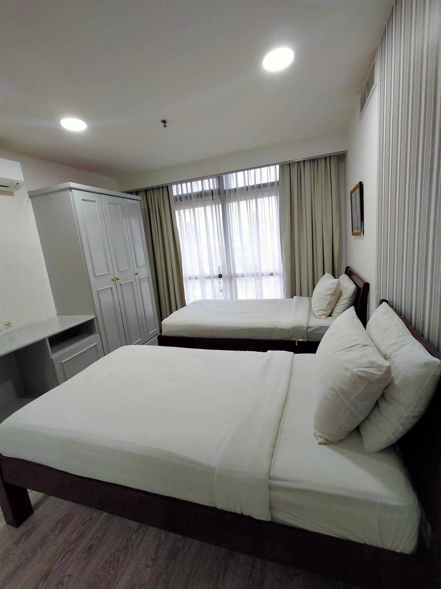 Plaza Service Apartment At Berjaya Times Square Pangsapuri